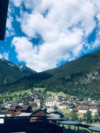 Hotel Daneu Gaschurn Bagian luar foto
