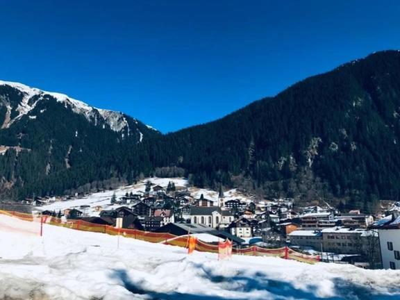 Hotel Daneu Gaschurn Bagian luar foto